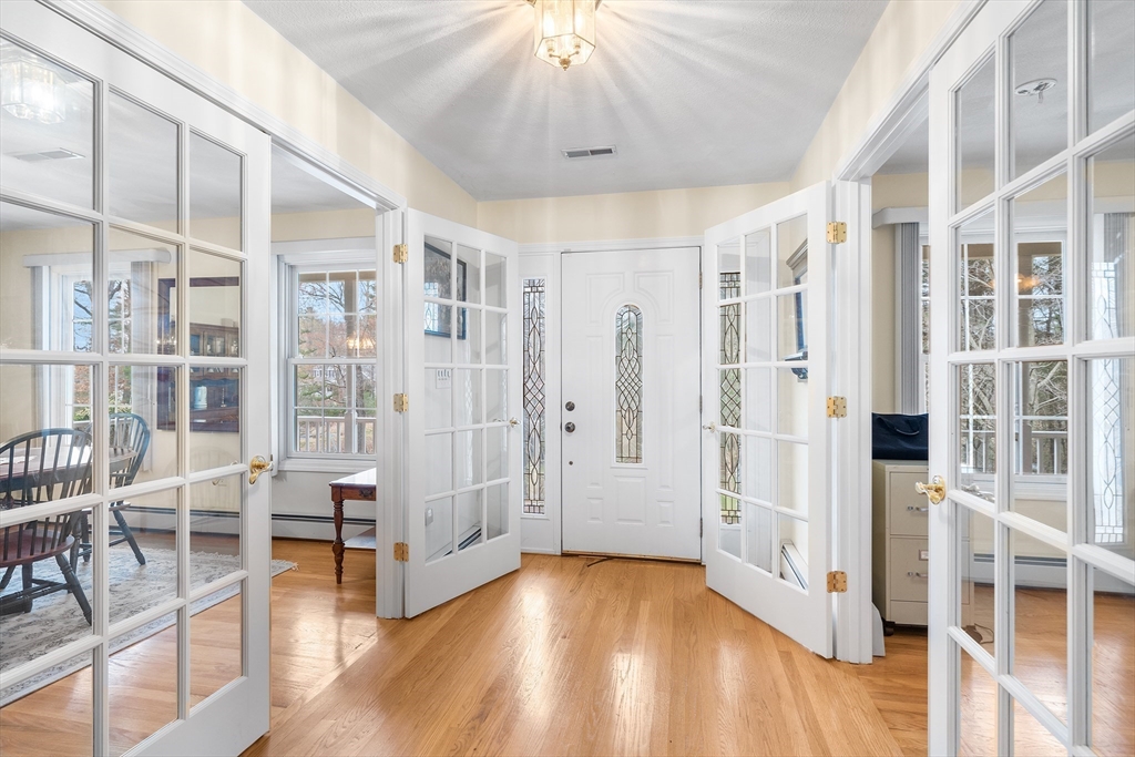 14 Randolph Road Wilmington, MA 01887 - Photo 5 of 35 Gallery Image 5