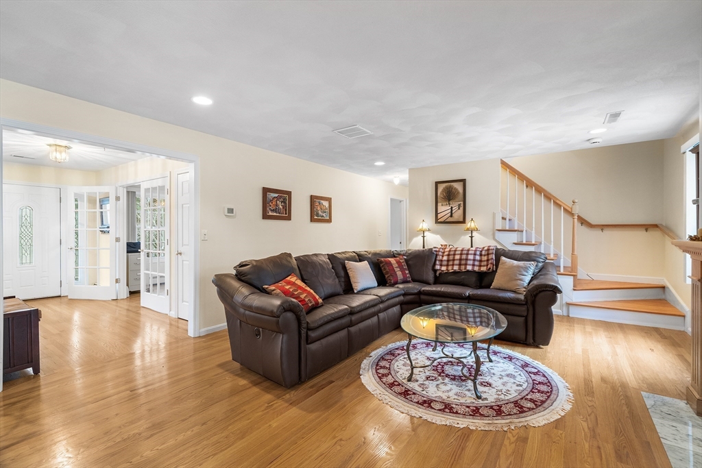 14 Randolph Road Wilmington, MA 01887 - Photo 8 of 35 Gallery Image 8
