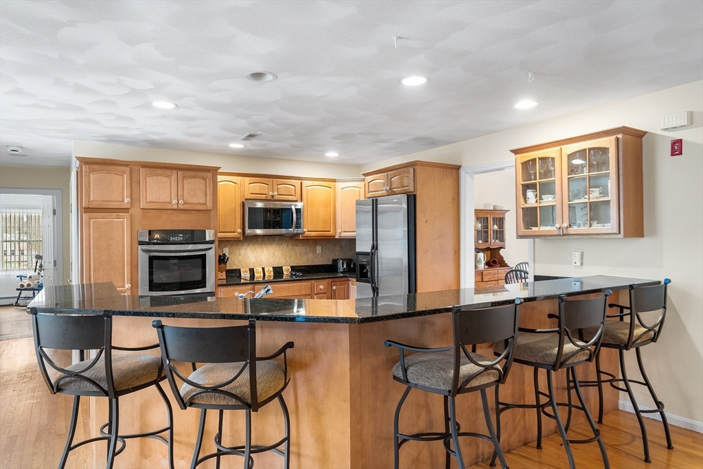 14 Randolph Road Wilmington, MA 01887 - Photo 10 of 35 Gallery Image 10