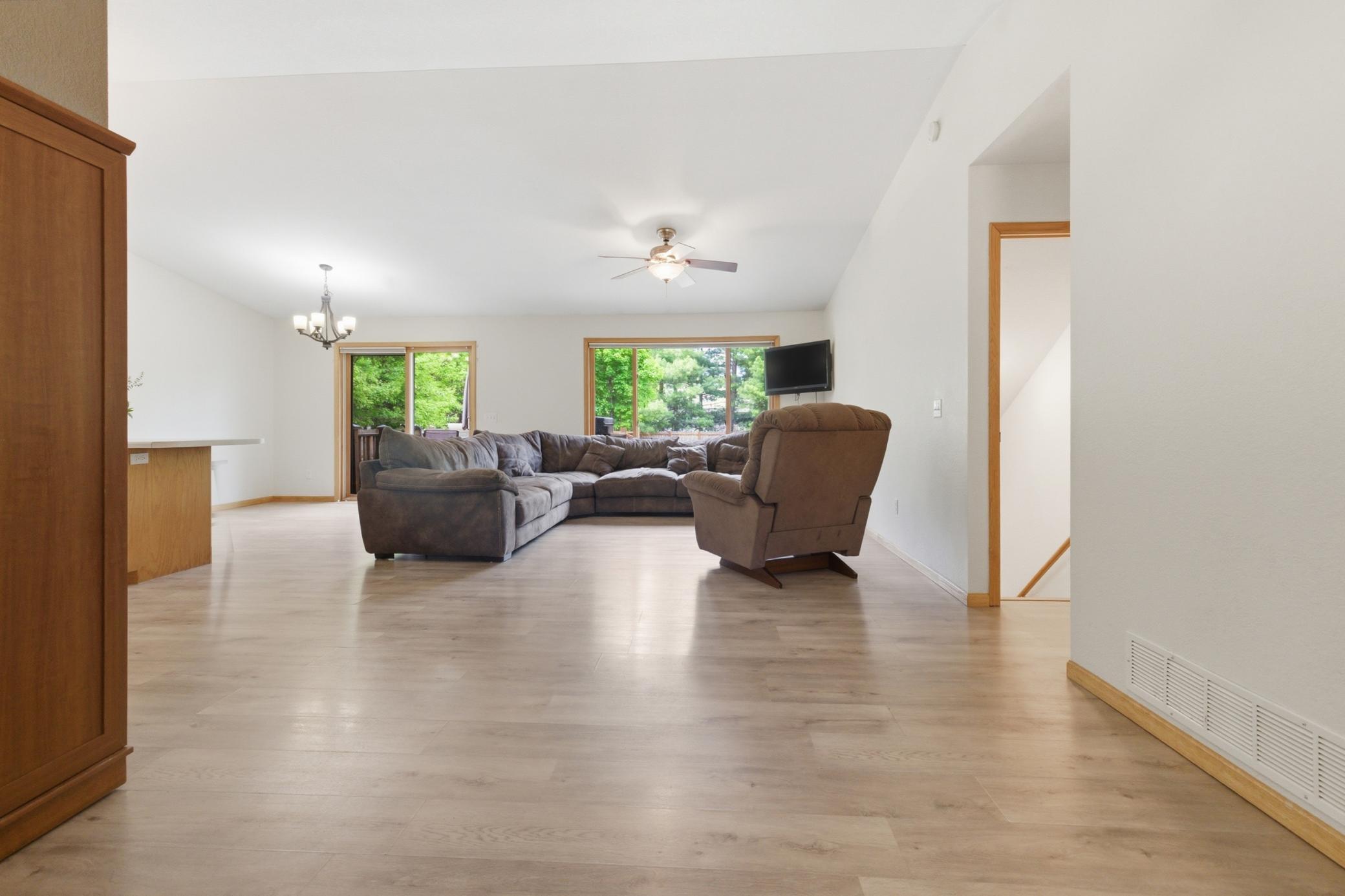 4914 Cedar Scenic Road Baxter, MN 56425 - Photo 4 of 52