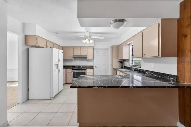 $425,000 | 15108 Sydney Road, Dover, FL 33527