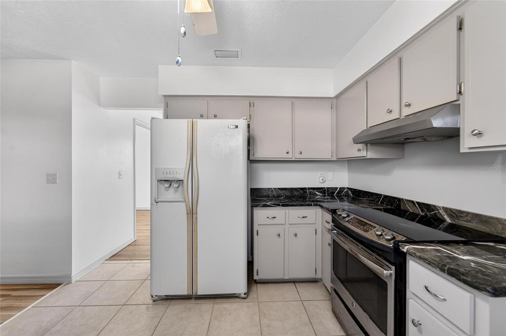 15108 Sydney Road Dover, FL 33527 - Photo 17 of 68