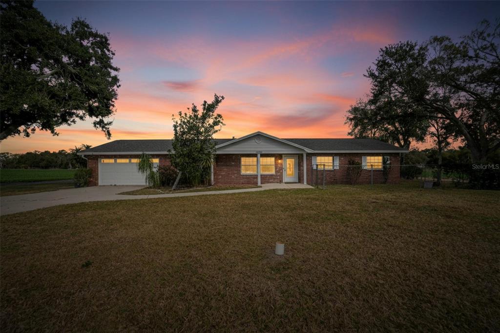 15108 Sydney Road Dover, FL 33527 - Photo 2 of 68