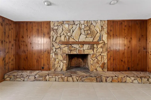 $425,000 | 15108 Sydney Road, Dover, FL 33527