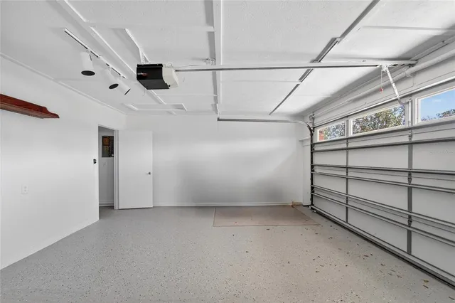 $425,000 | 15108 Sydney Road, Dover, FL 33527