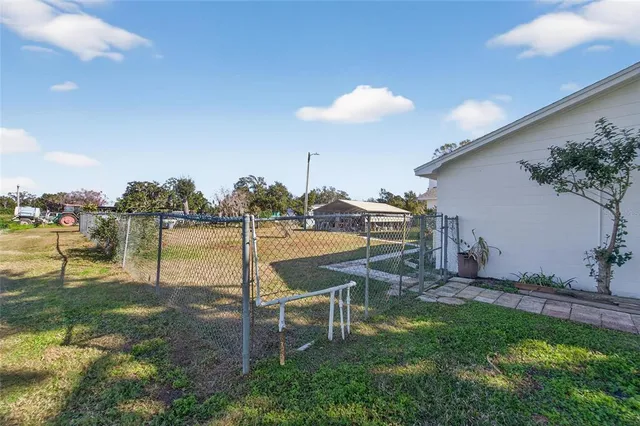 $425,000 | 15108 Sydney Road, Dover, FL 33527