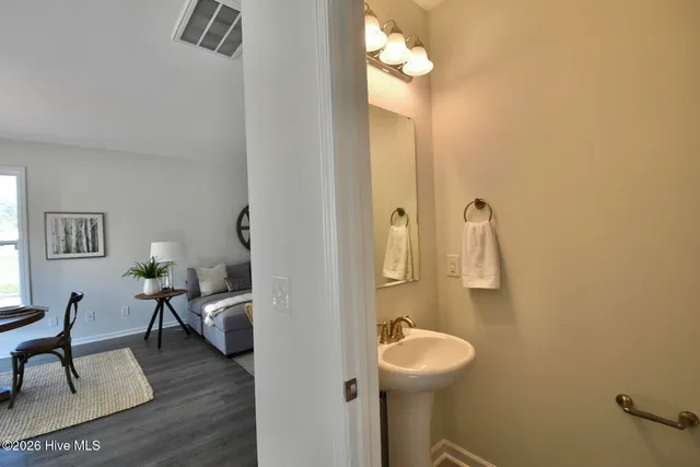 $398,600 | 100 South Bandwheel Way, Hampstead, NC 28443