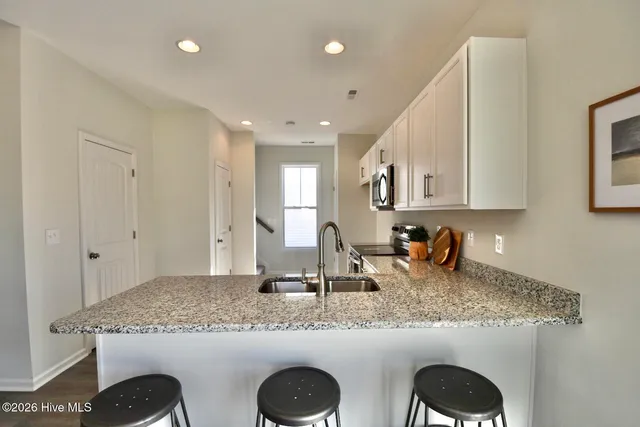 $398,600 | 100 South Bandwheel Way, Hampstead, NC 28443