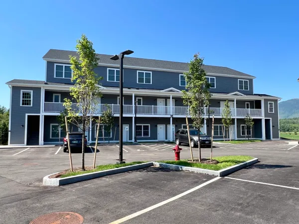 $2,050 | 38 Alpine Place Drive, Unit 210, North Conway, NH 03860