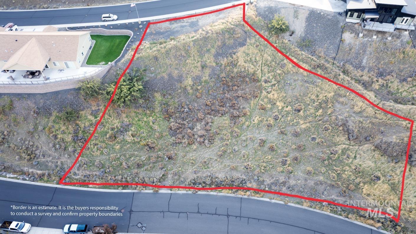 Map / location featuring property parcel outlined