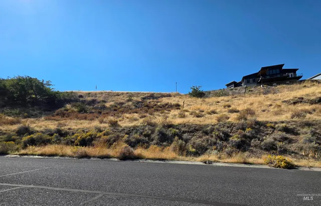 $70,000 | 1493 River Ridge Drive, Asotin, WA 99402