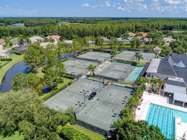 $629,000 | 18921 Place Marquette, Lutz, FL 33558