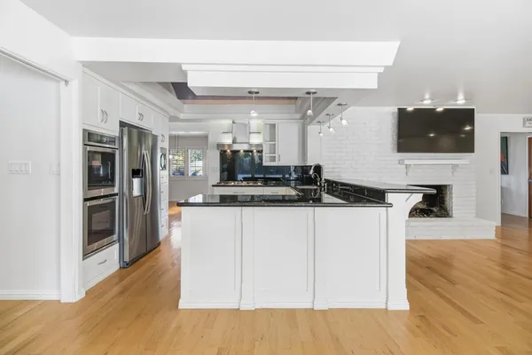 $1,295,000 | 3950 American River Drive, Sacramento, CA 95864