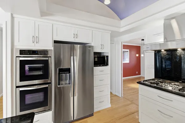 $1,295,000 | 3950 American River Drive, Sacramento, CA 95864