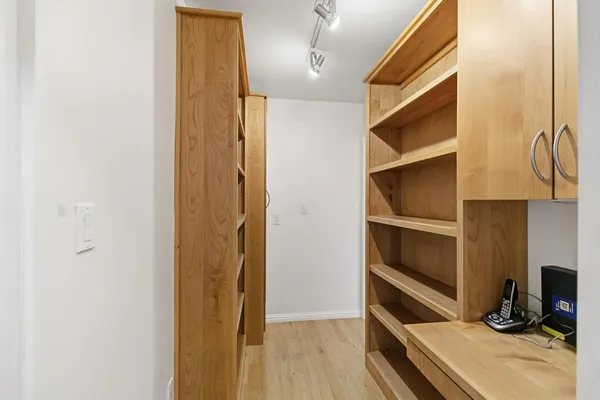 $1,295,000 | 3950 American River Drive, Sacramento, CA 95864