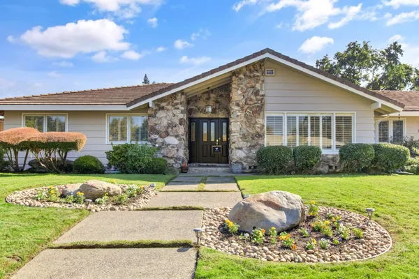 $1,295,000 | 3950 American River Drive, Sacramento, CA 95864