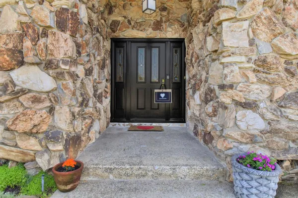 $1,295,000 | 3950 American River Drive, Sacramento, CA 95864