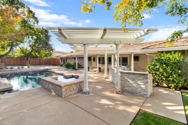 $1,295,000 | 3950 American River Drive, Sacramento, CA 95864