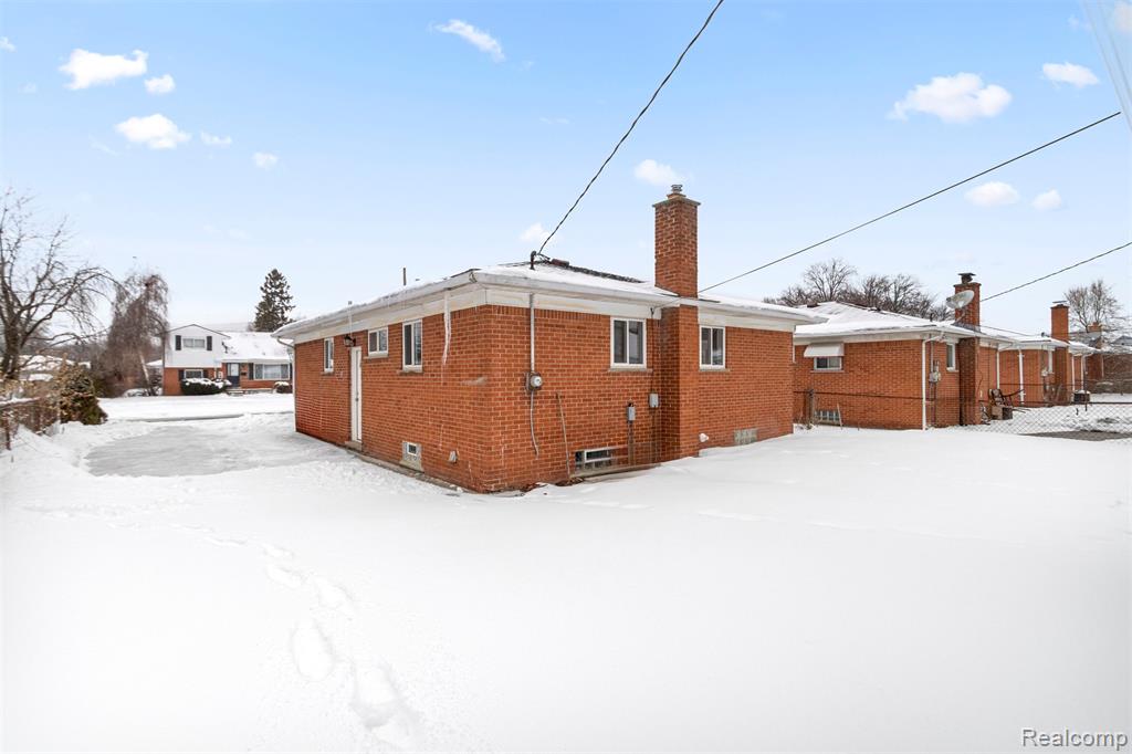 8932 Wormer Redford, MI 48239 - Photo 31 of 36