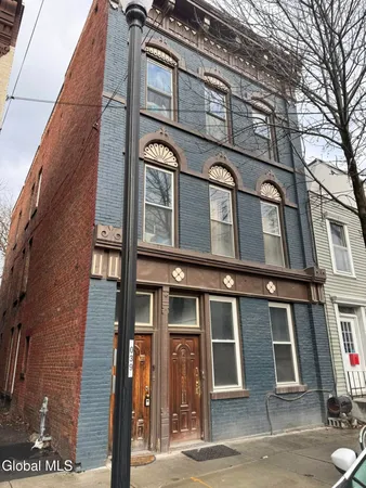 $359,999 | 335 1st Street, Troy, NY 12180