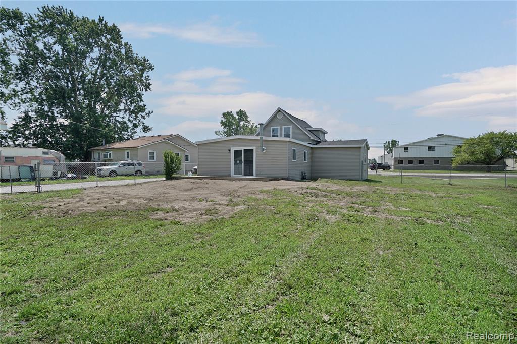 914 Chartier Road Marine City, MI 48039 - Photo 7 of 30