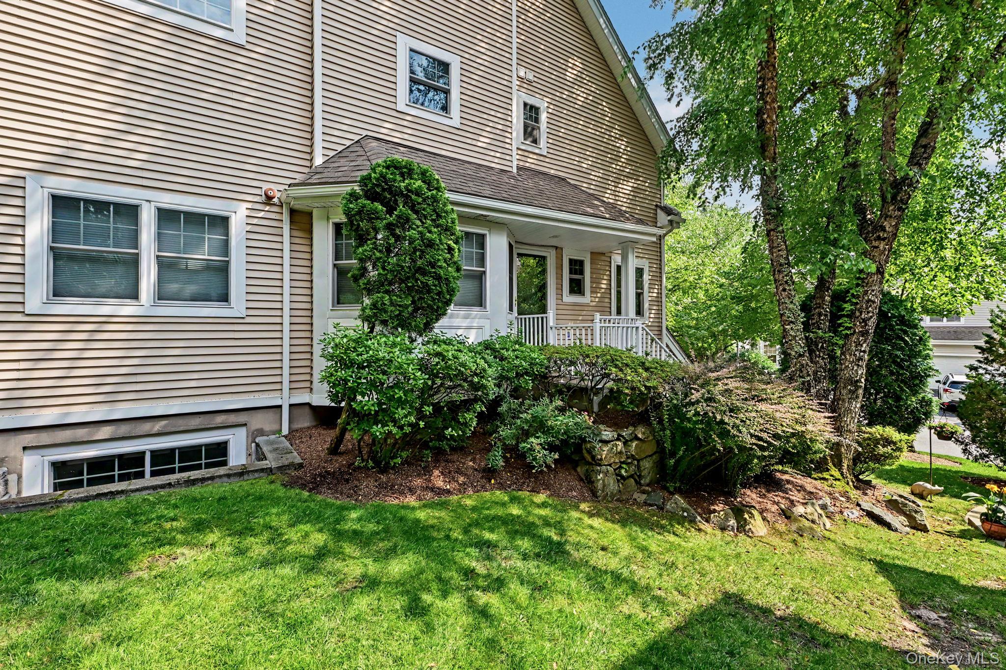 34 Winding Ridge Road White Plains, NY 10603 - Photo 28 of 37