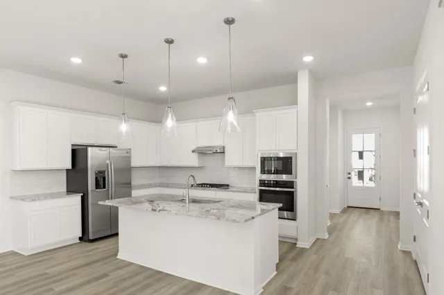 $537,900 | 7505 Boyd Hvn Drive, Austin, TX 78744