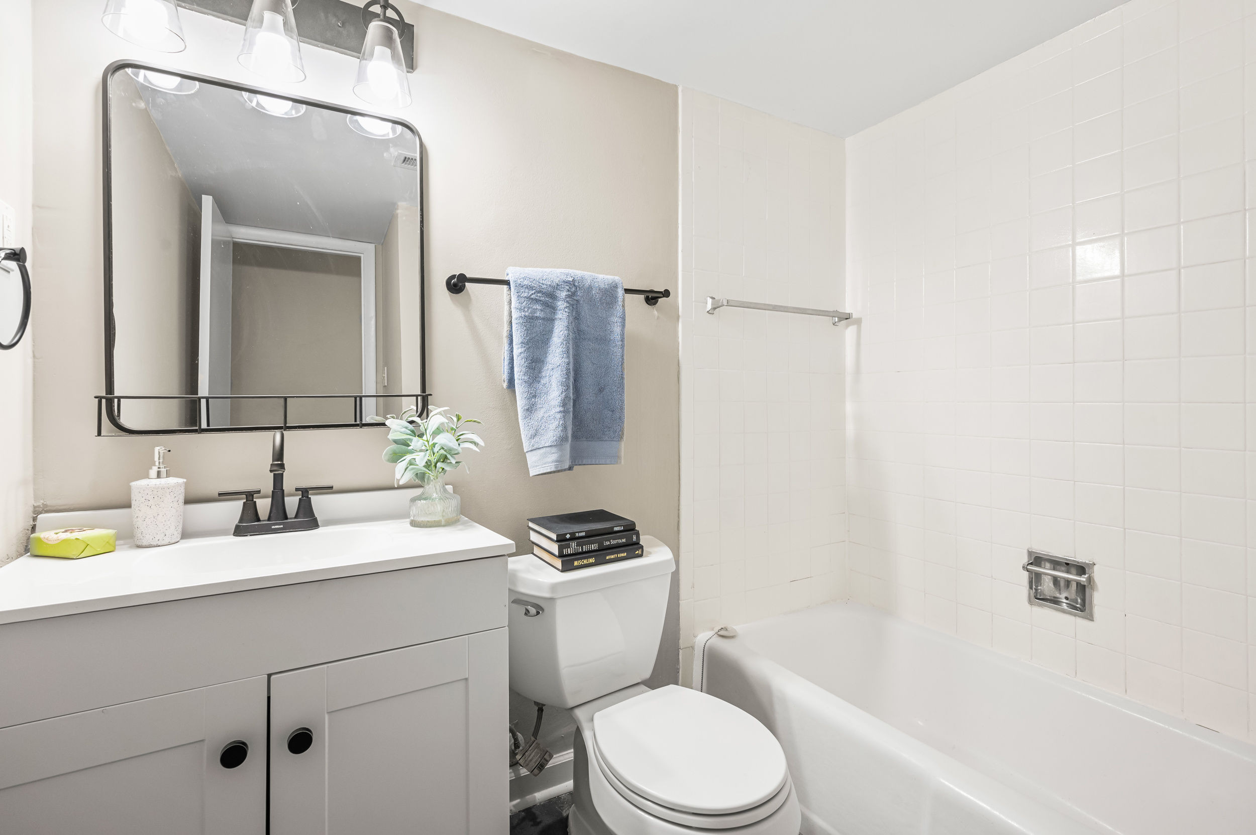 1008 Sandlin Place, Unit A Raleigh, NC 27606 - Photo 19 of 33 22_dsc_5269.jpg