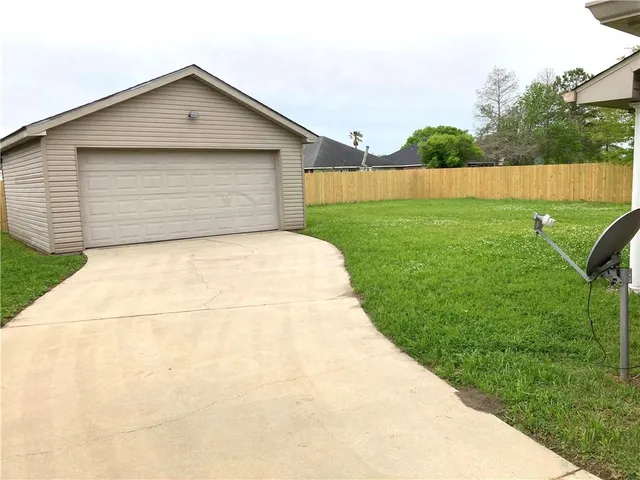 $320,000 | 144 Riverlands Drive, Laplace, LA 70068