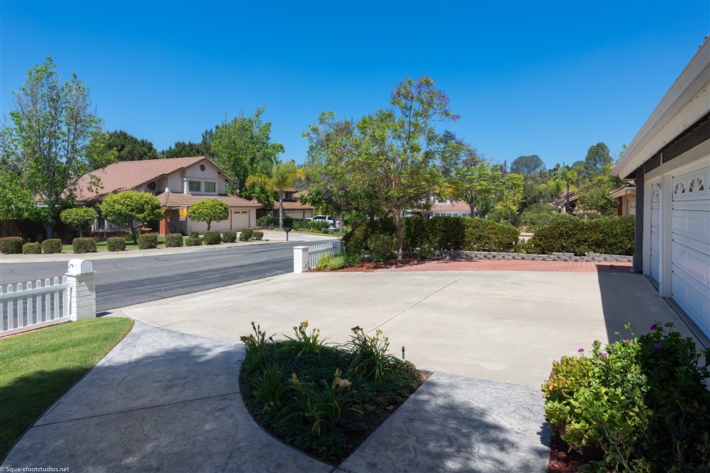 1128 Sundale Road El Cajon, CA 92019 - Photo 3 of 25