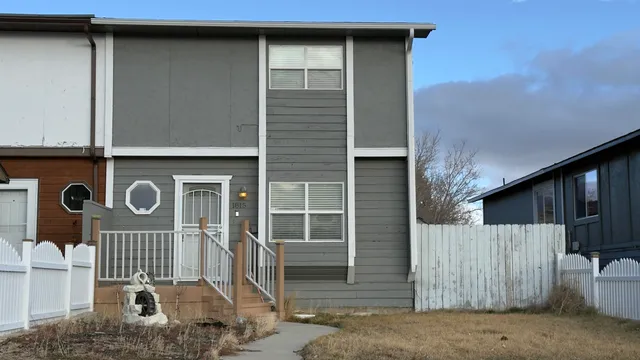 $139,900 | 1815 Edinburgh Street, Rawlins, WY 82301