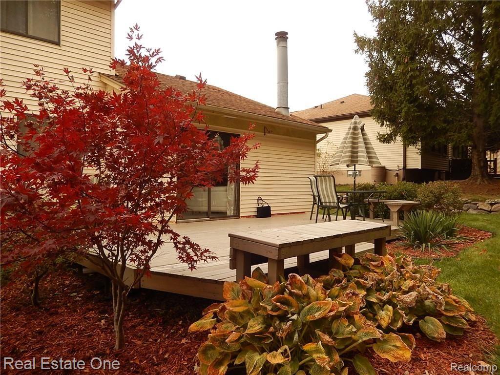 45722 Cider Mill Road Novi, MI 48374 - Photo 27 of 29