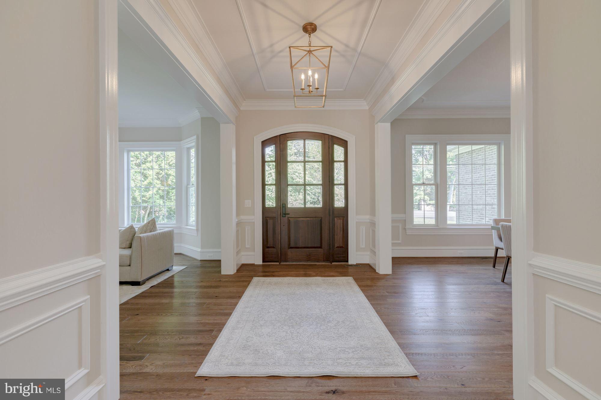 1325 Kirby Road McLean, VA 22101 - Photo 3 of 30 Foyer