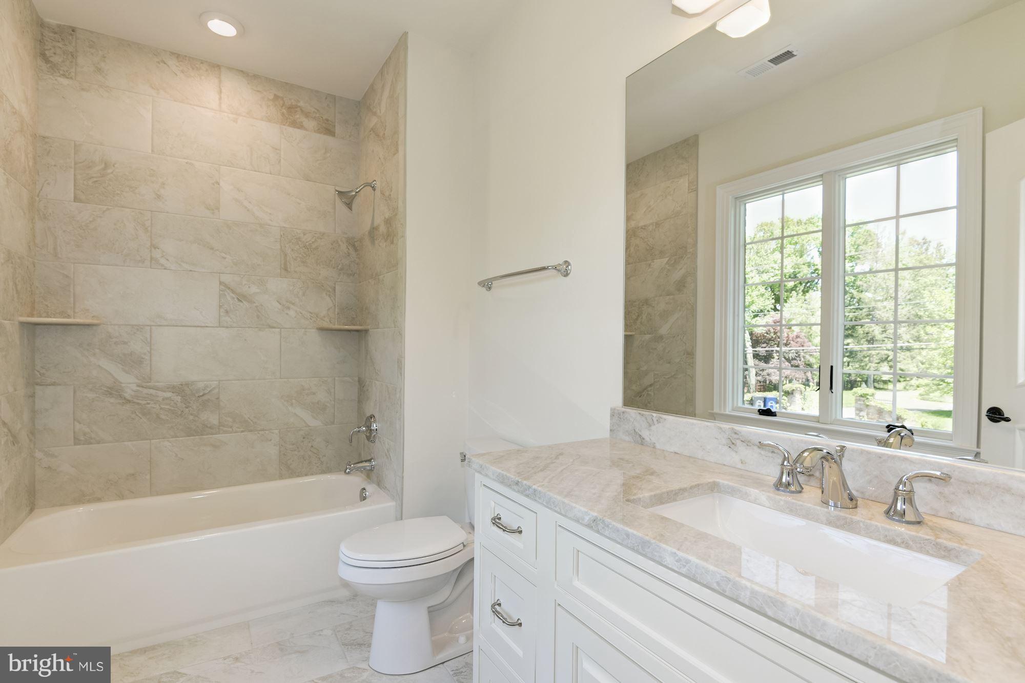 1325 Kirby Road McLean, VA 22101 - Photo 22 of 30 Bath