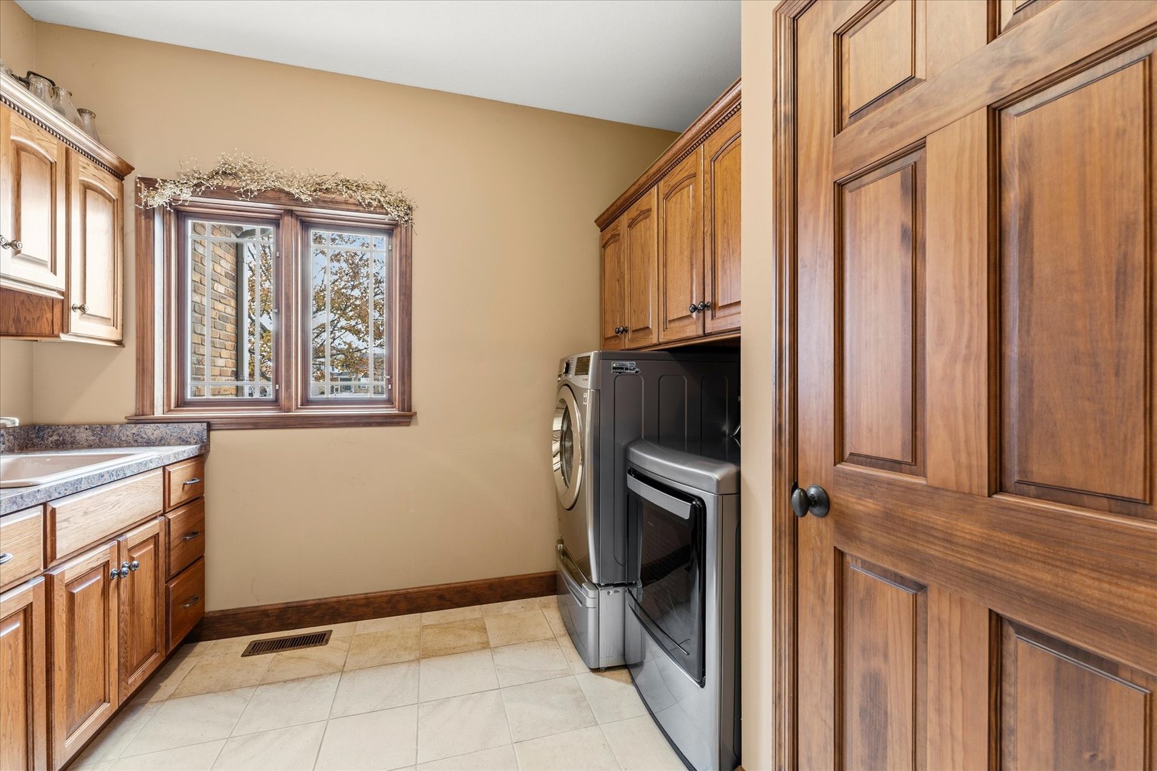 200 West Riverbend Boulevard Mahomet, IL 61853 - Photo 24 of 64