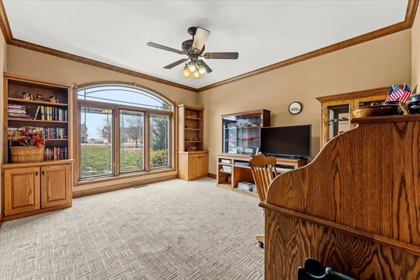 $875,000 | 200 West Riverbend Boulevard, Mahomet, IL 61853