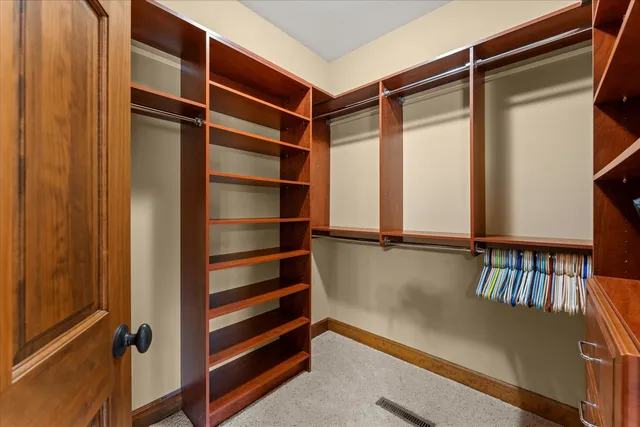 $895,000 | 200 West Riverbend Boulevard, Mahomet, IL 61853