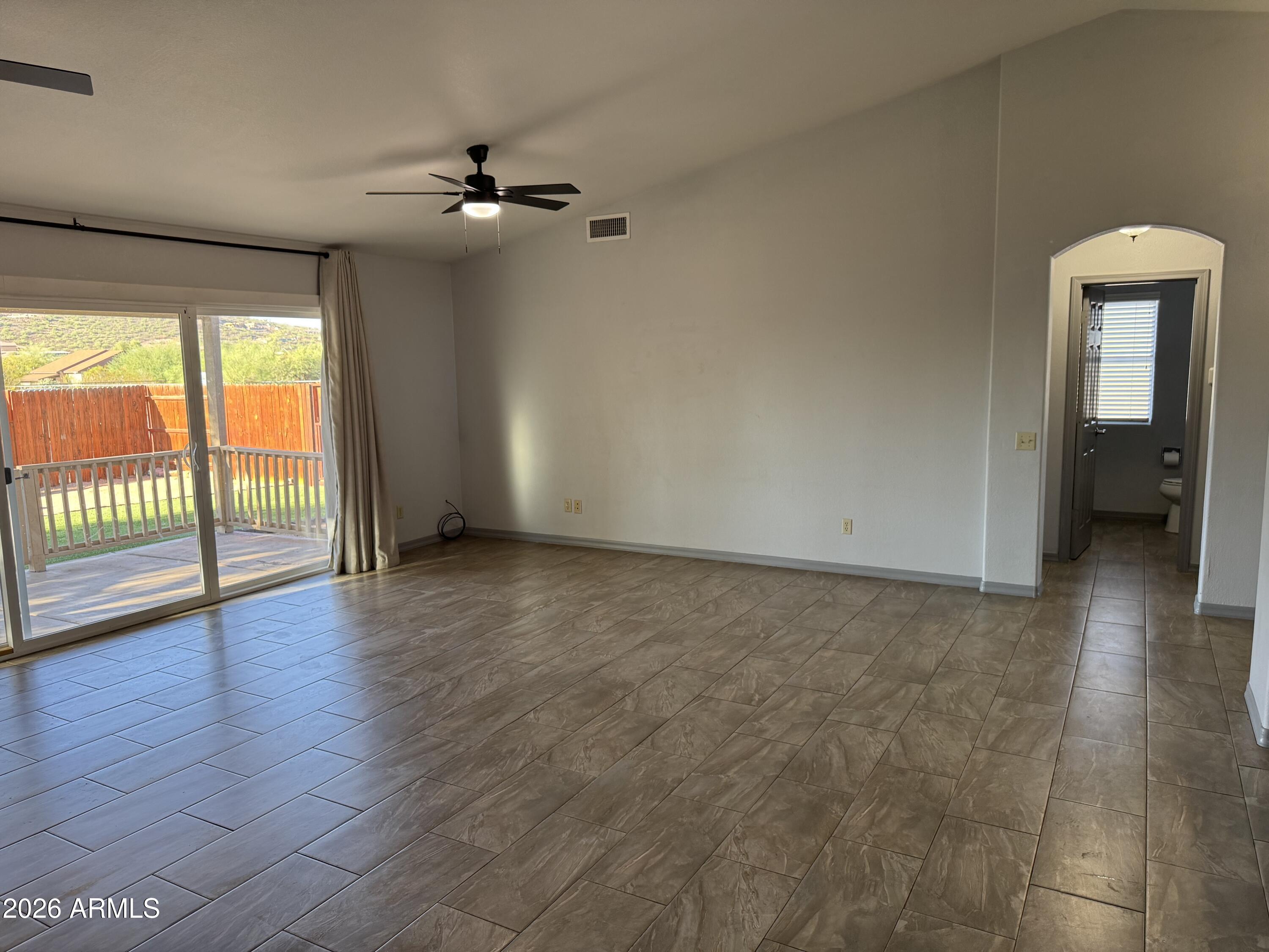 2707 West Irvine Road Phoenix, AZ 85086 - Photo 17 of 40 Greatroom4_Irvine
