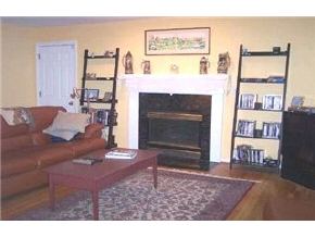 153 Bedford Road Merrimack, NH 03054 - Photo 3 of 5
