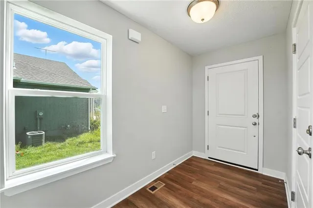 $324,950 | 19710 West 195th Street, Spring Hill, KS 66083