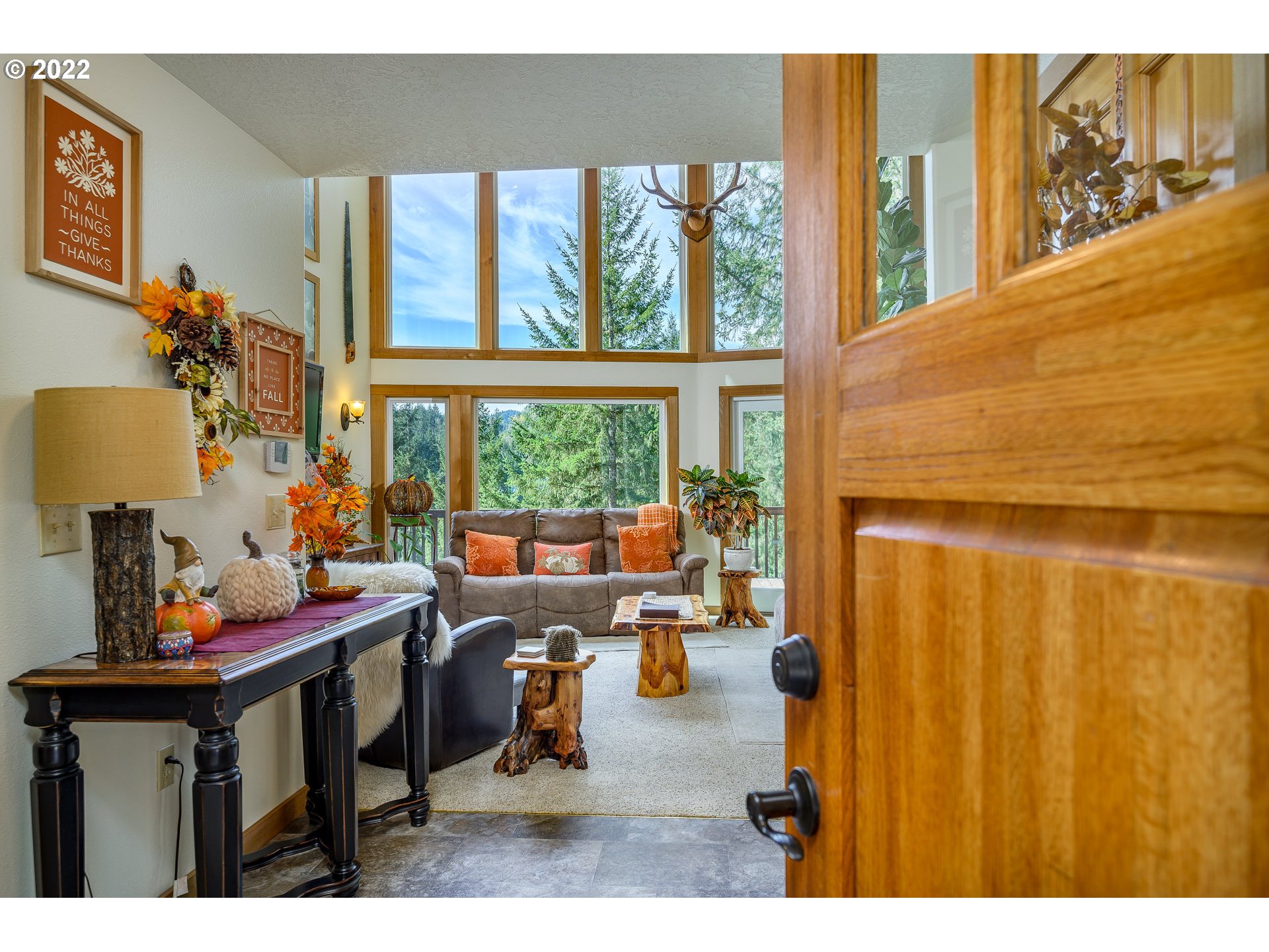 16525 Southwest Gopher Valley Road Sheridan, OR 97378 - Photo 5 of 32 Gallery Image 5