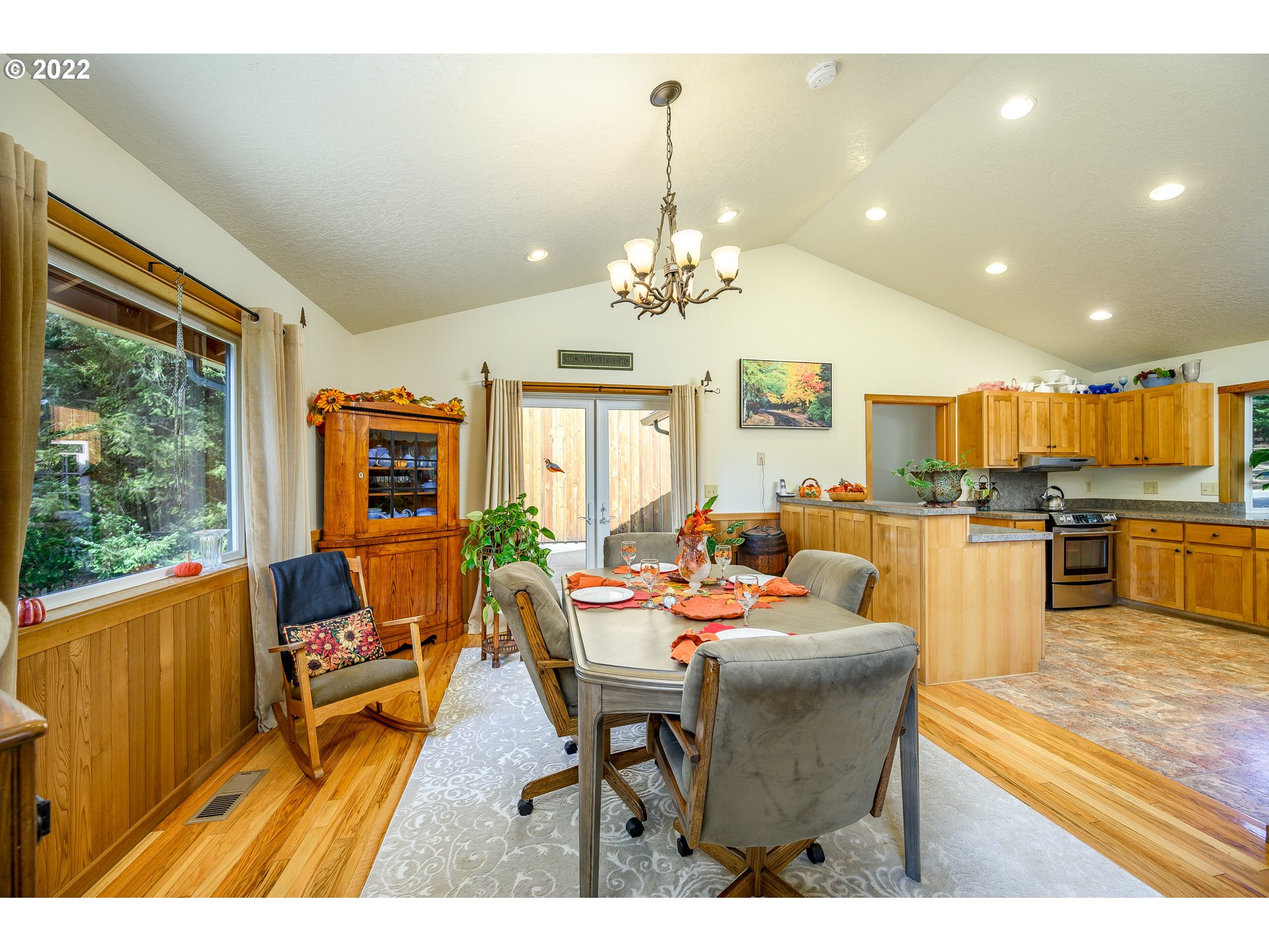 16525 Southwest Gopher Valley Road Sheridan, OR 97378 - Photo 8 of 32 Gallery Image 8