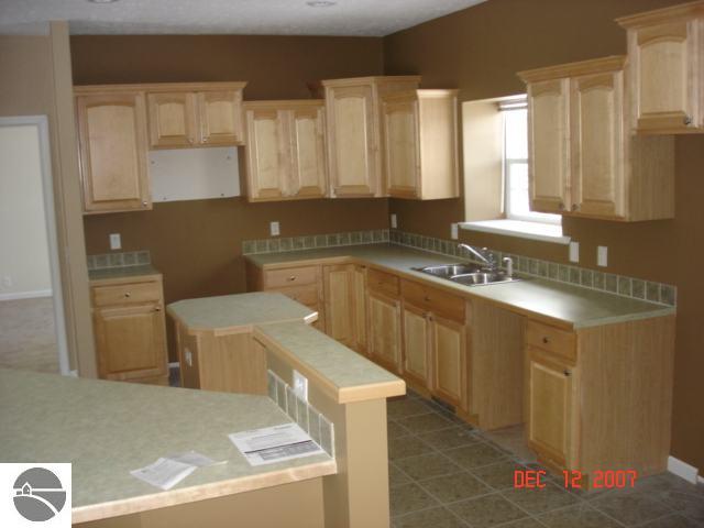 1955 Round Lake Road Interlochen, MI 49643 - Photo 3 of 9 1687041-2.JPG