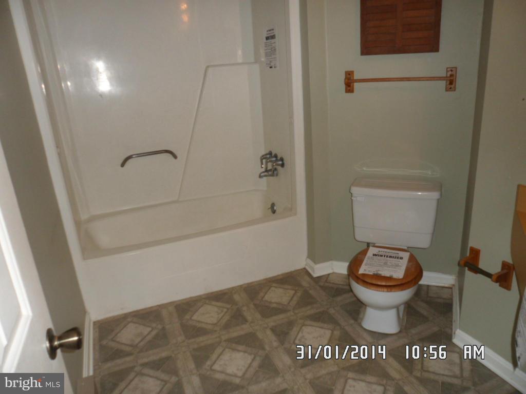 8607 Woodville Road Mount Airy, MD 21771 - Photo 10 of 15 Bath