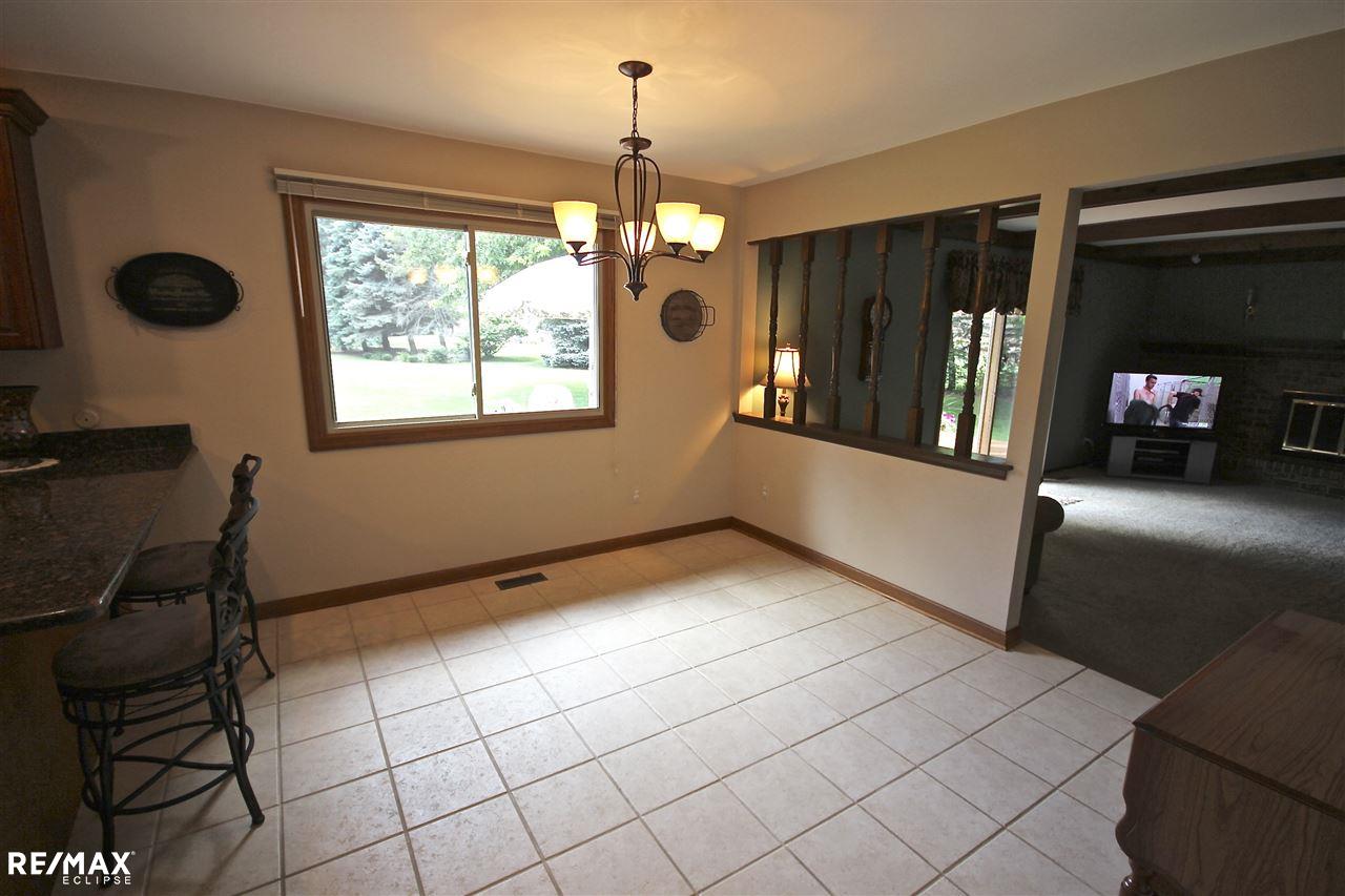 61251 North Ridge Trail Washington, MI 48094 - Photo 8 of 69 31299465-7.JPG