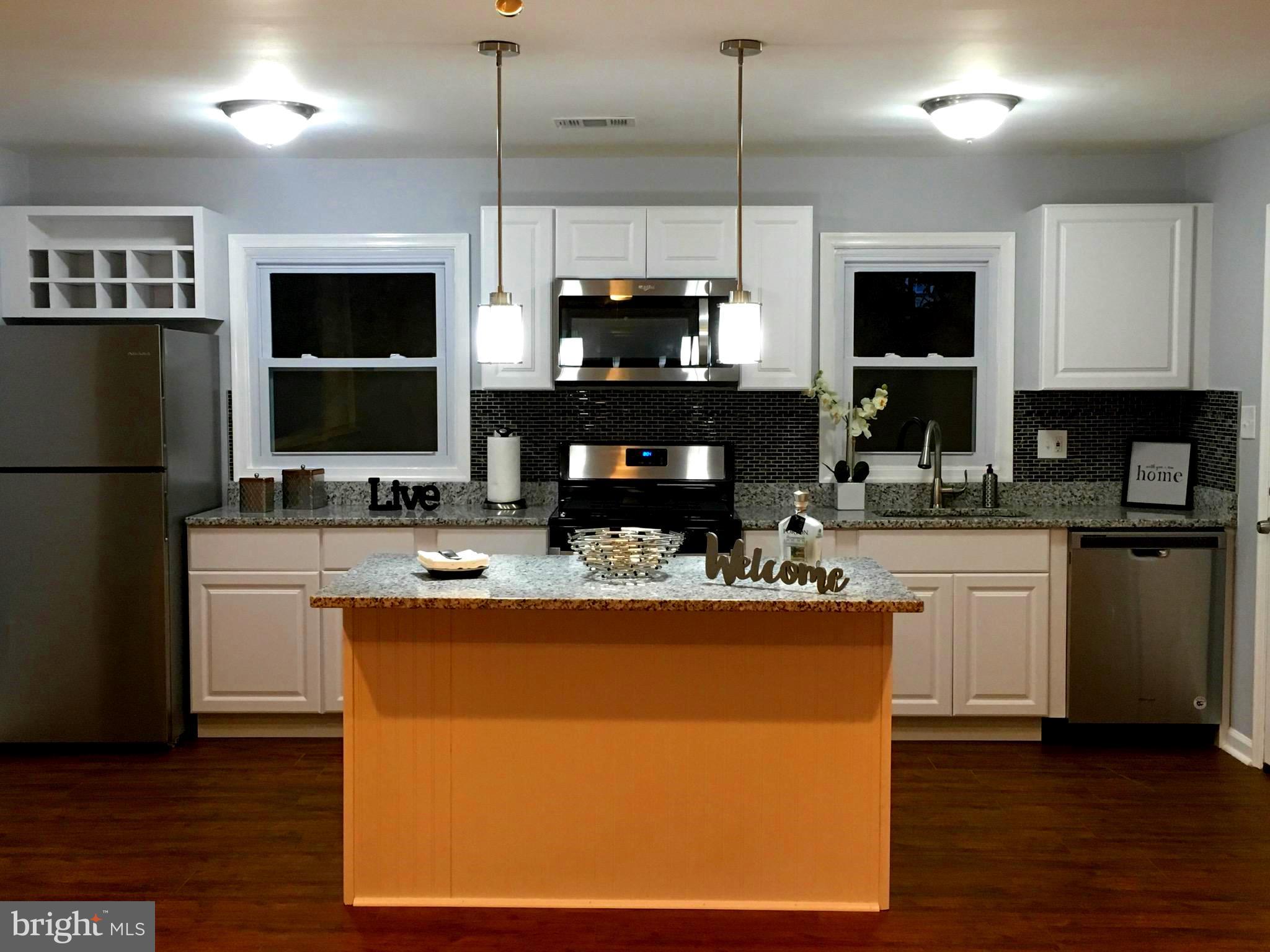 15014 Alaska Road Woodbridge, VA 22191 - Photo 2 of 30 Kitchen