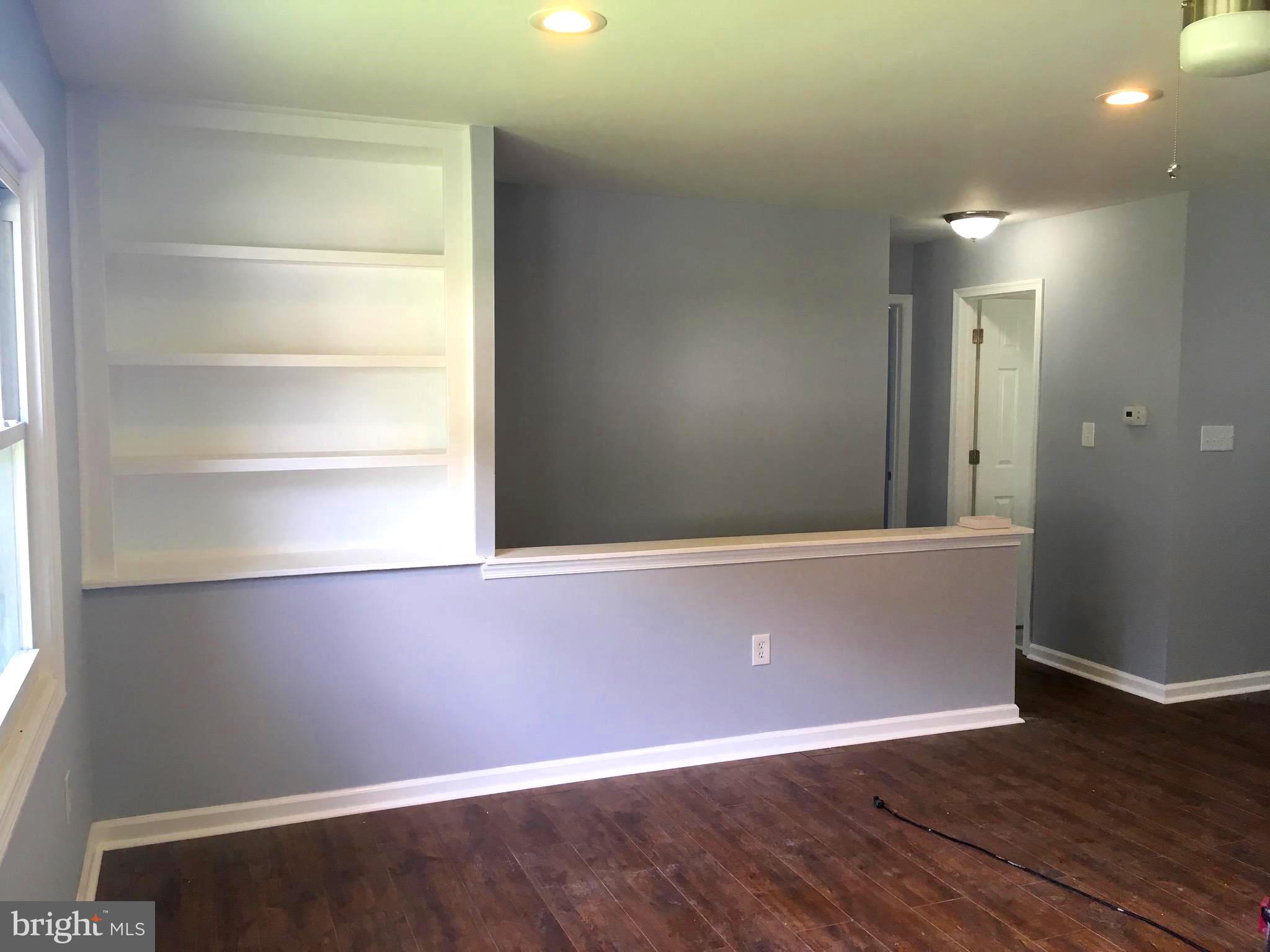 15014 Alaska Road Woodbridge, VA 22191 - Photo 12 of 30 Living Room