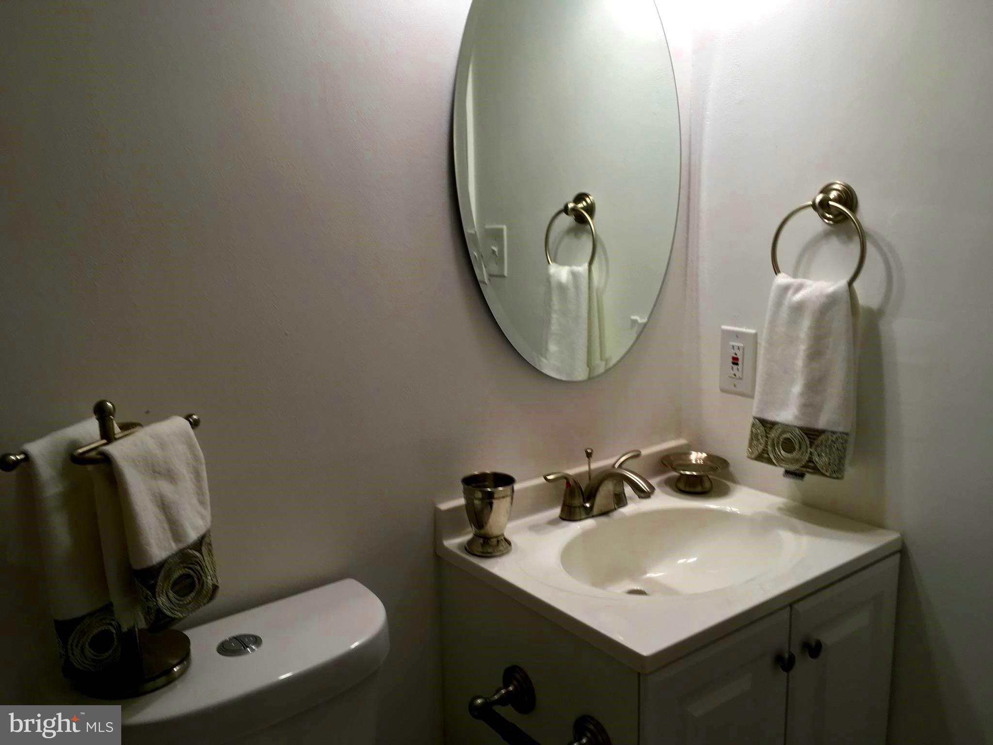 15014 Alaska Road Woodbridge, VA 22191 - Photo 23 of 30 Bath