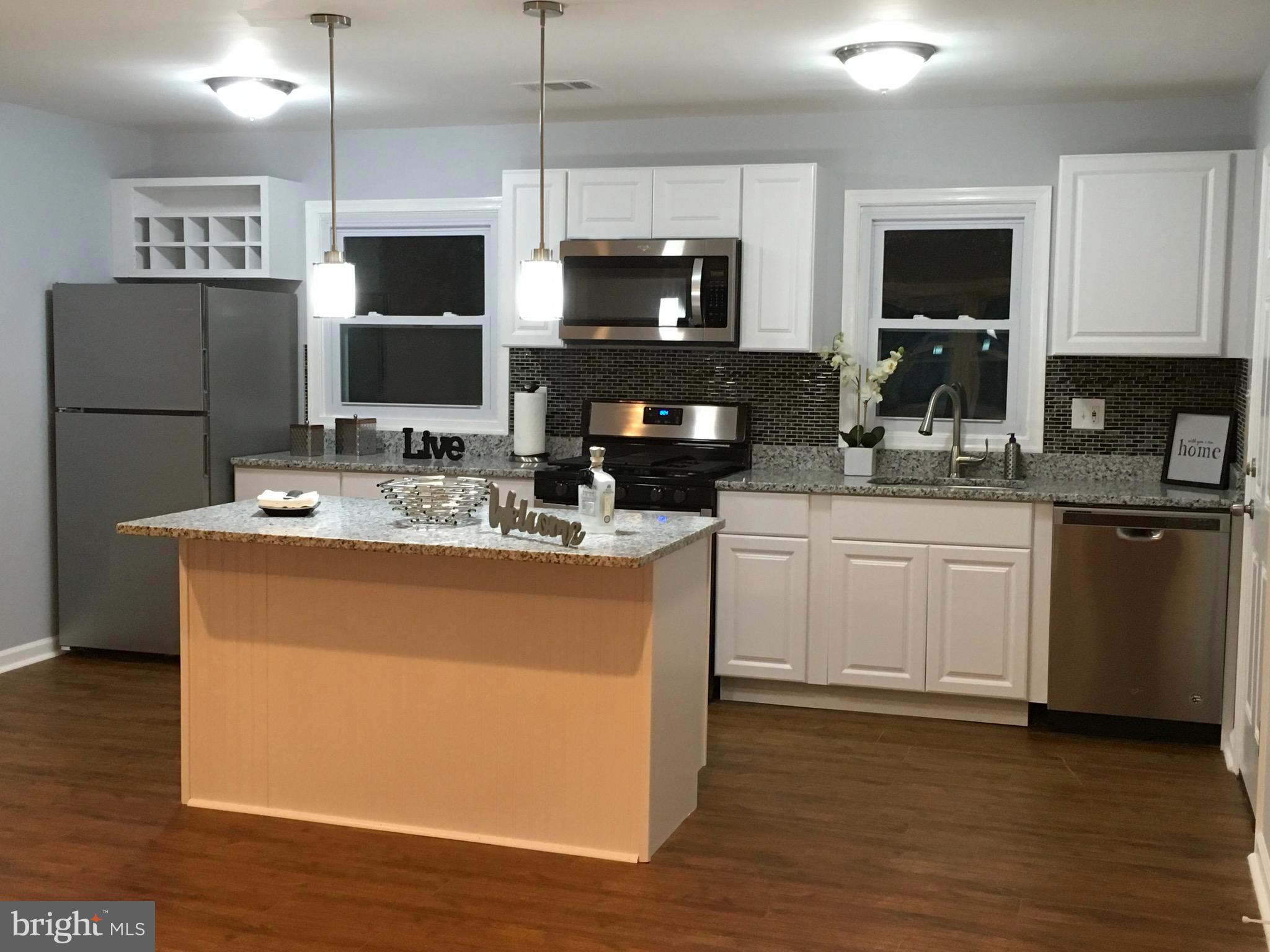 15014 Alaska Road Woodbridge, VA 22191 - Photo 6 of 30 Kitchen