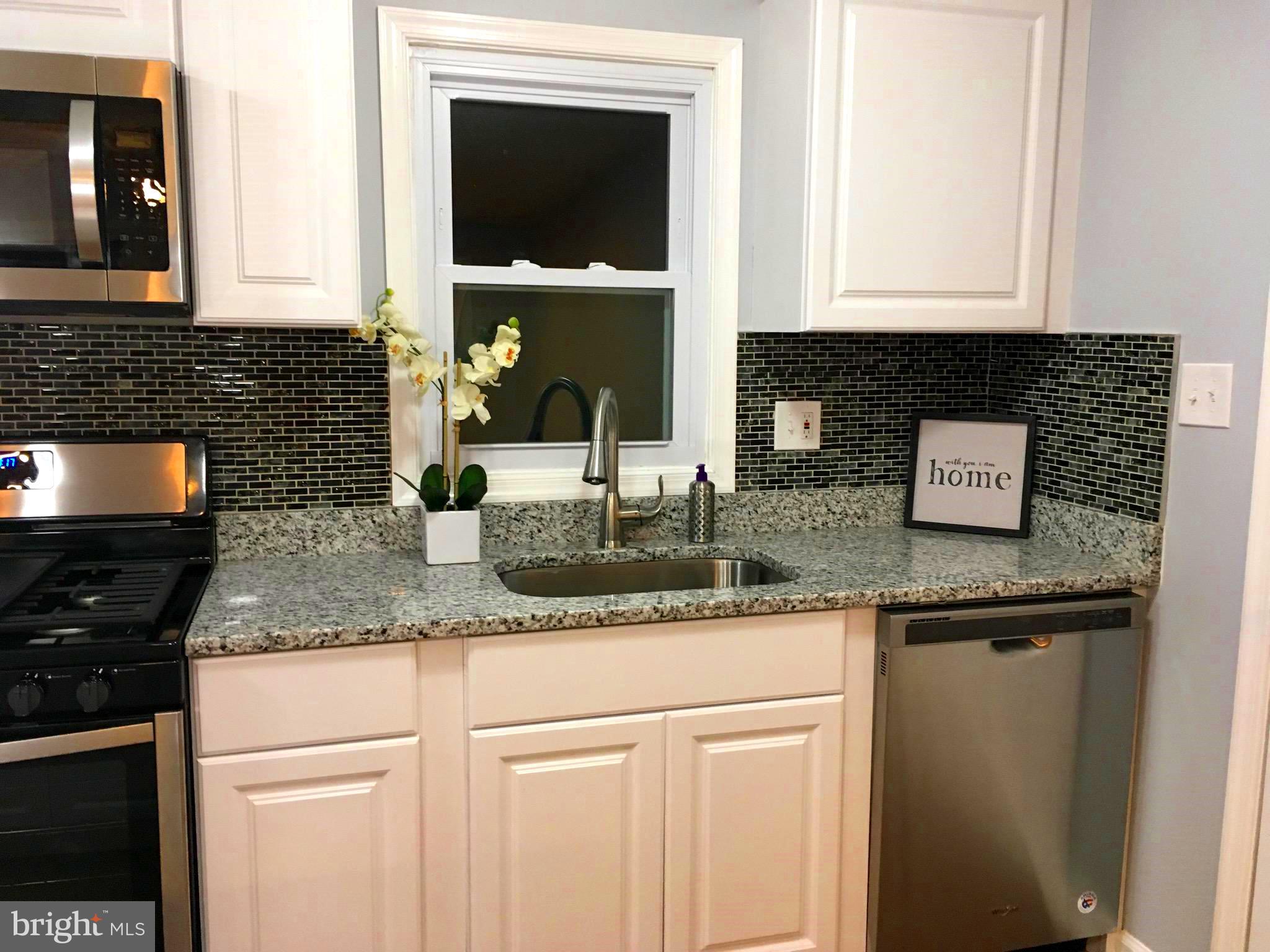 15014 Alaska Road Woodbridge, VA 22191 - Photo 8 of 30 Kitchen